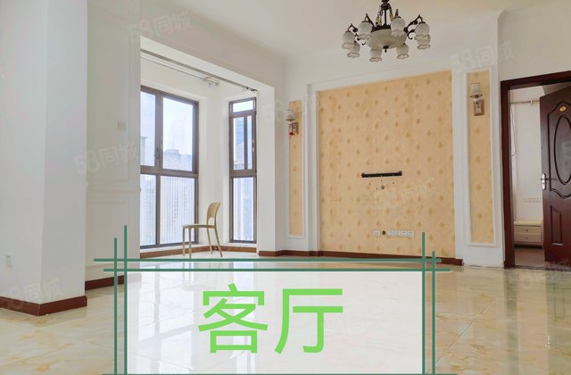 龙光君悦华庭二期4室2厅95.22㎡95万二手房图片