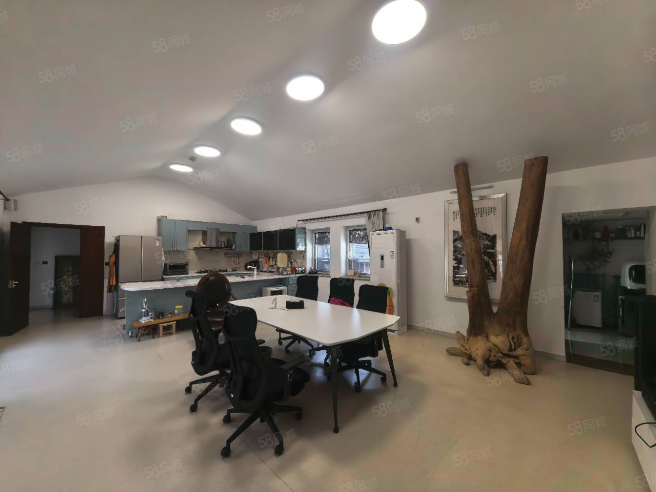 歐陸苑5室4廳5衛(wèi)236㎡南北3600萬(wàn)