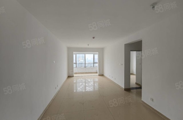 东关国际西区。文轩本部，八中附近，一中，新房未住，送储