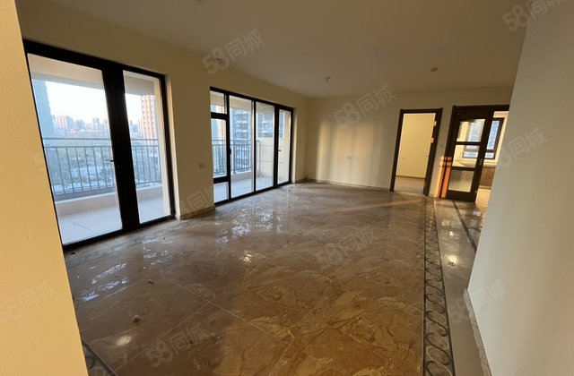 徒骇河旁，碧桂园翡丽湾西边户，7楼免大税带车位，新房未住急售