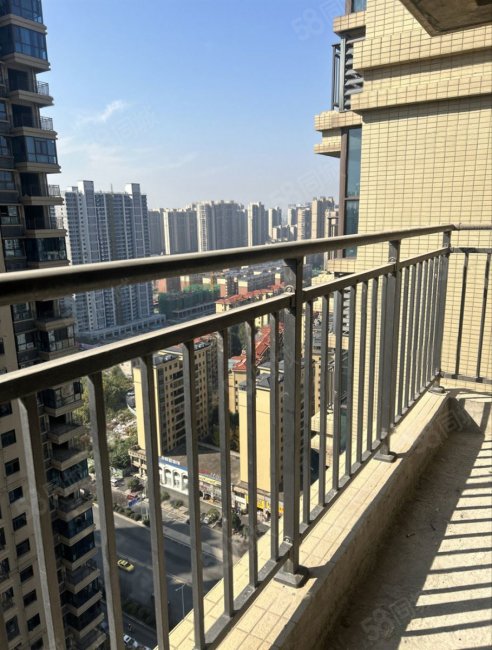 电梯中层南北通透大三房,契税满二,金河湾1881-衡阳58同城