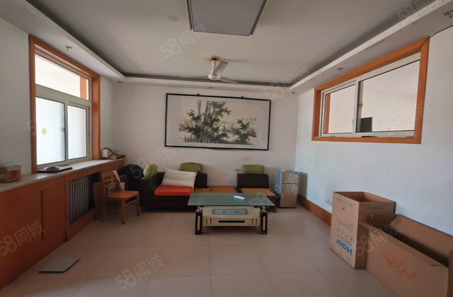 房东急售！步梯中间好楼层！南北通透！公摊面积小！看房方便！