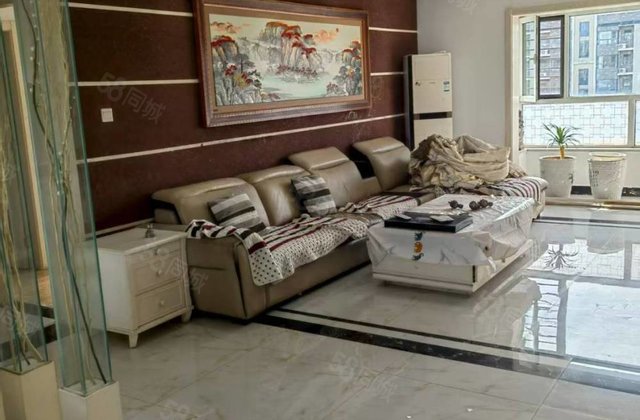 豪华大三居 商业配套成熟 精装好房 南北通透 交通便利