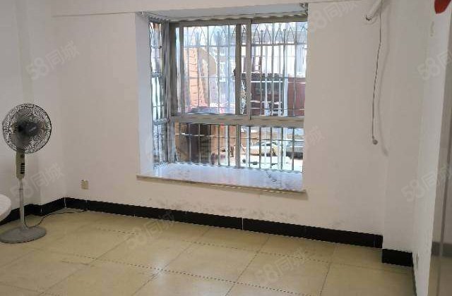 丰华商城3室2厅135.18㎡95万二手房图片