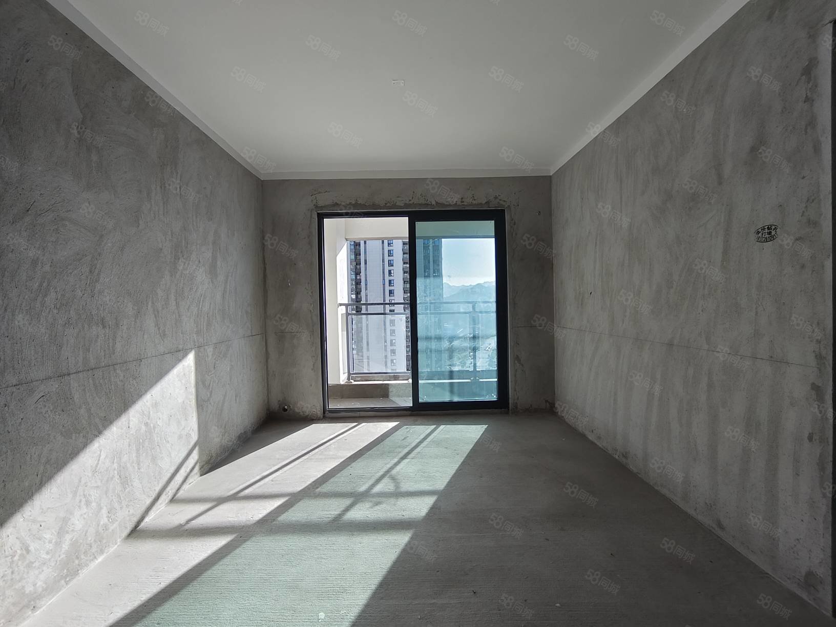 中国中铁世纪山水3室2厅2卫105㎡南北43万