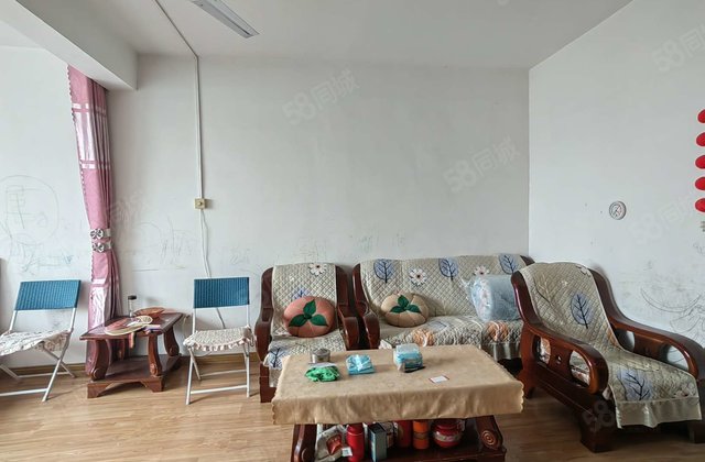 水城雅居 医疗配套成熟 交通便捷 小三房 房龄新 南北通透