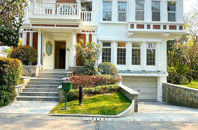 天鹅湖北苑4室2厅200㎡319万二手房图片