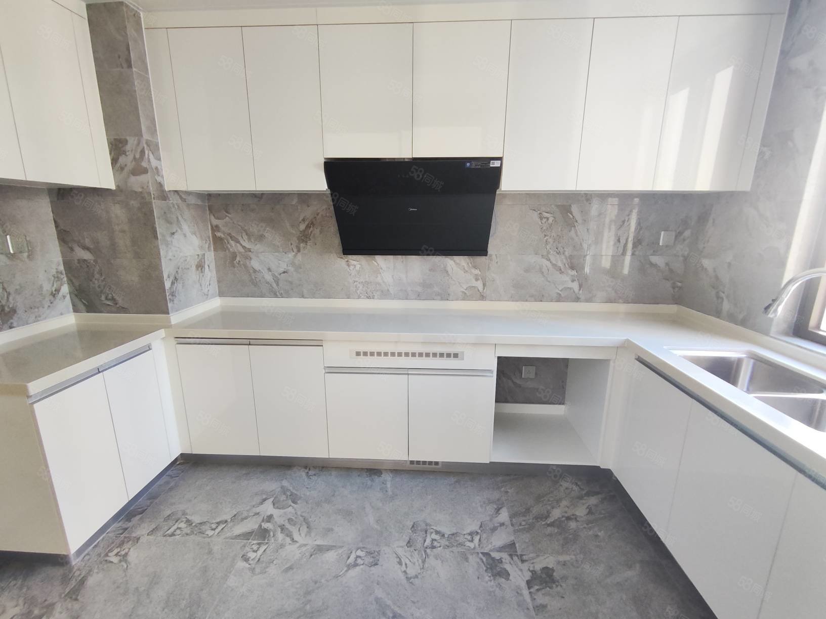 碧桂园太阳城4室2厅2卫135㎡南北95万