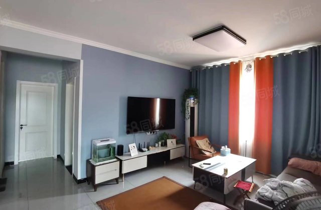 湖边 鼎舜花园 精装修 三室两厅 停车方便 送地下室