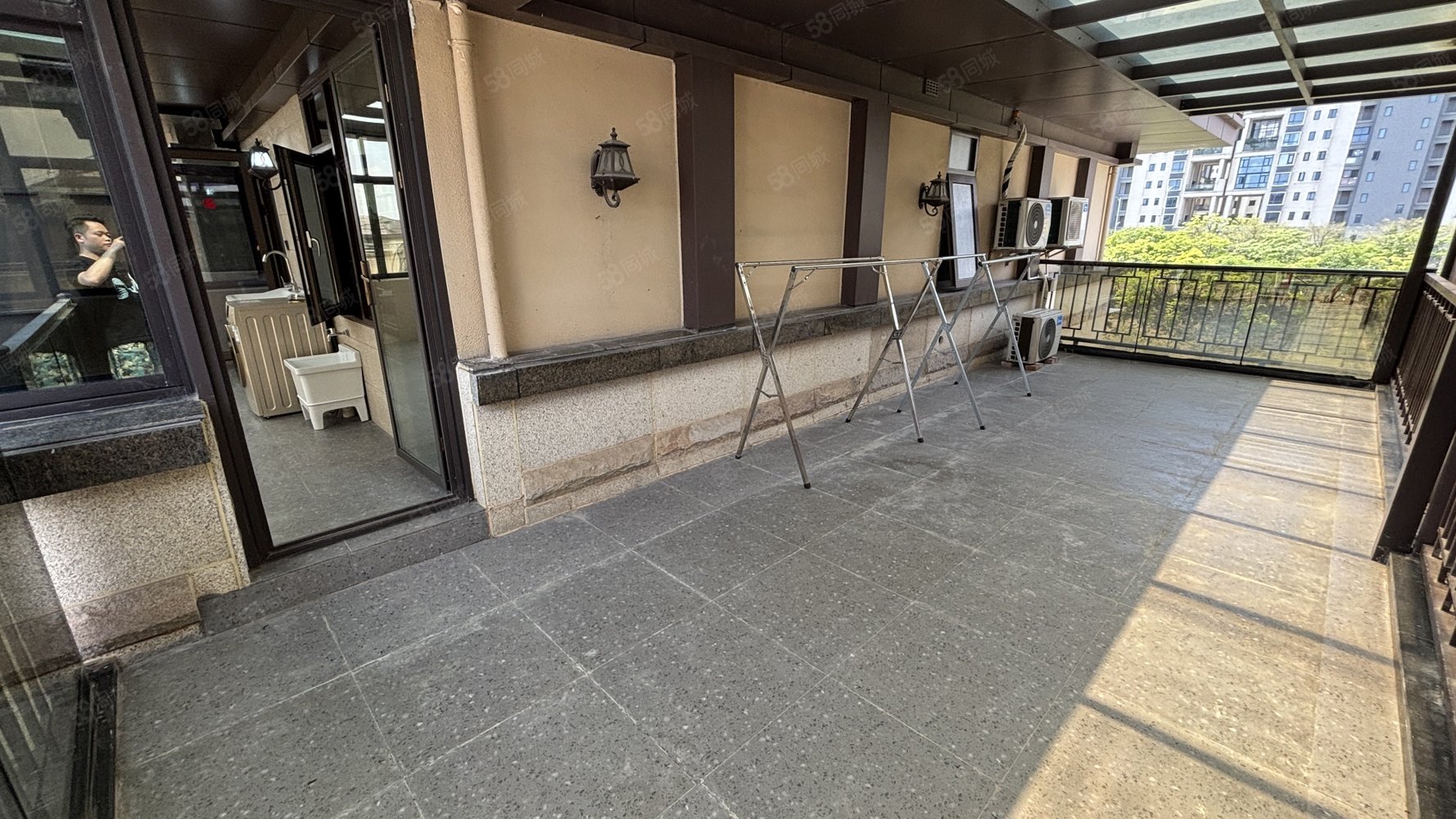 天屿花城((别墅)6室2厅6卫396㎡南北336万