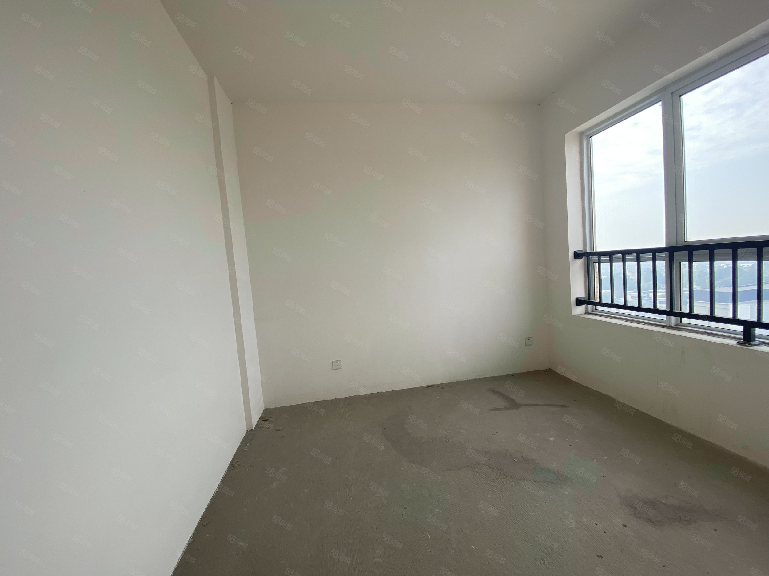 春天里3室2厅1卫89.2㎡东42万