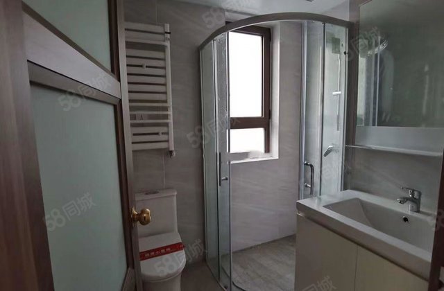 碧桂园国岳府 电梯房 4室2厅 152平 采光好房东急置