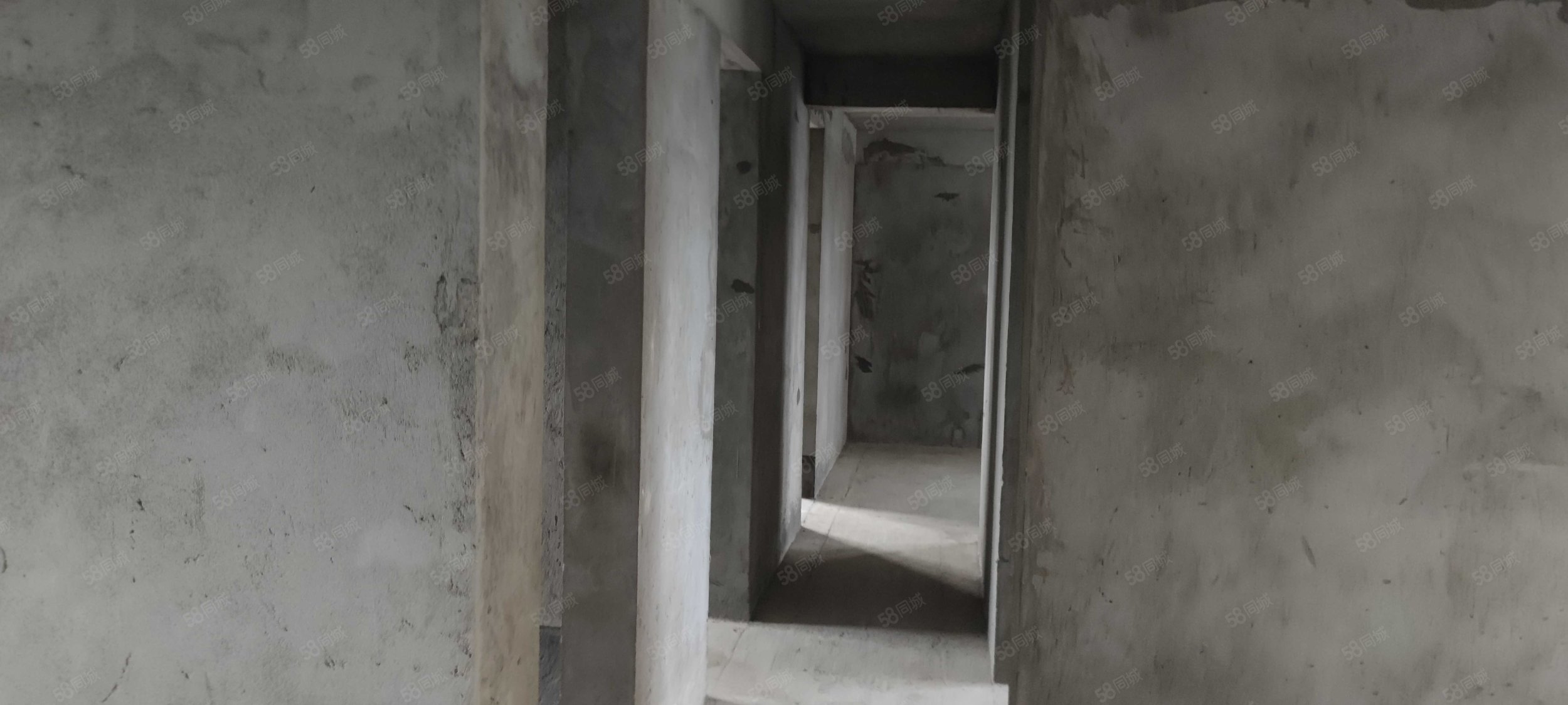 中南世纪城3室2厅2卫125㎡南33万