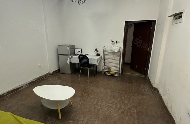 裕达银邸1室1厅42㎡15万二手房图片