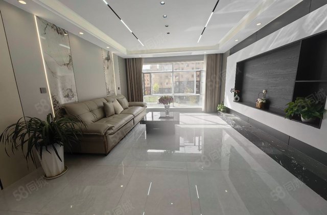 天境嘉苑三期3室2厅123.05㎡57.8万二手房图片