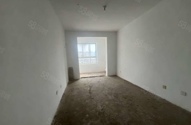 育红    ！金泉家园一手手续~送储藏室~价格可议！！