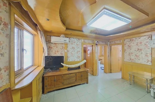 新华街三里3室1厅80.3㎡328万二手房图片