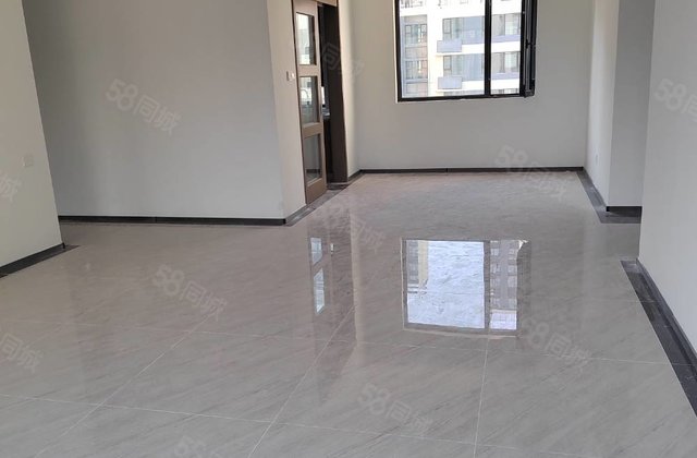 碧桂园星汇！水城印象东！一手可按揭！双阳台四居室！洋房