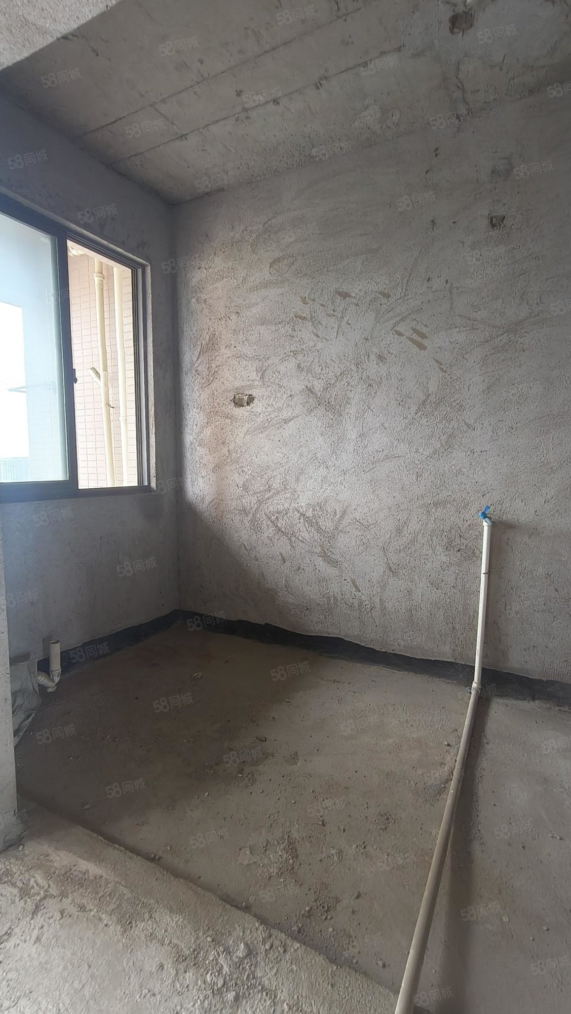 东湖花苑3室2厅2卫131㎡南北96万