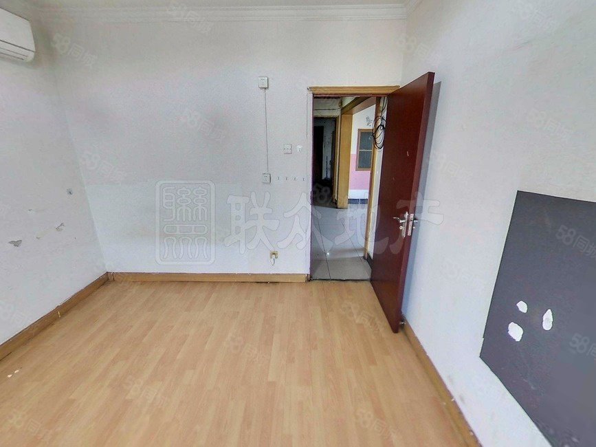 興辰大廈3室2廳1衛(wèi)98.04㎡西北265萬