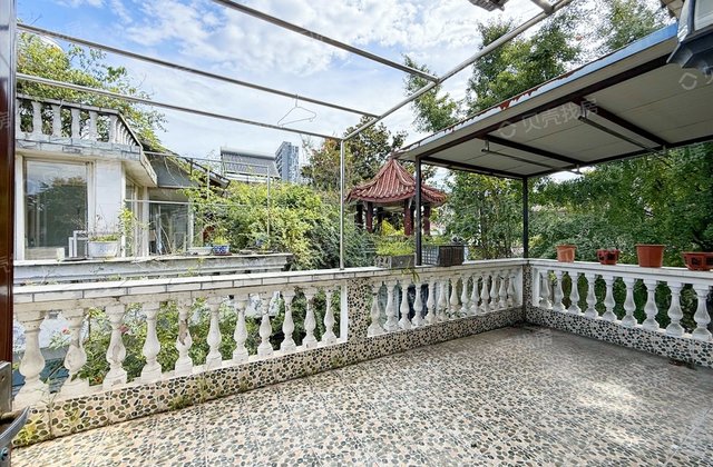 皇家花园(别墅)6室2厅172㎡420万二手房图片