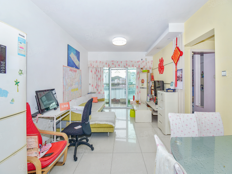 【10图】客厅出大阳台,正规三房,满五年少税费,看小区花园安静,凯丰