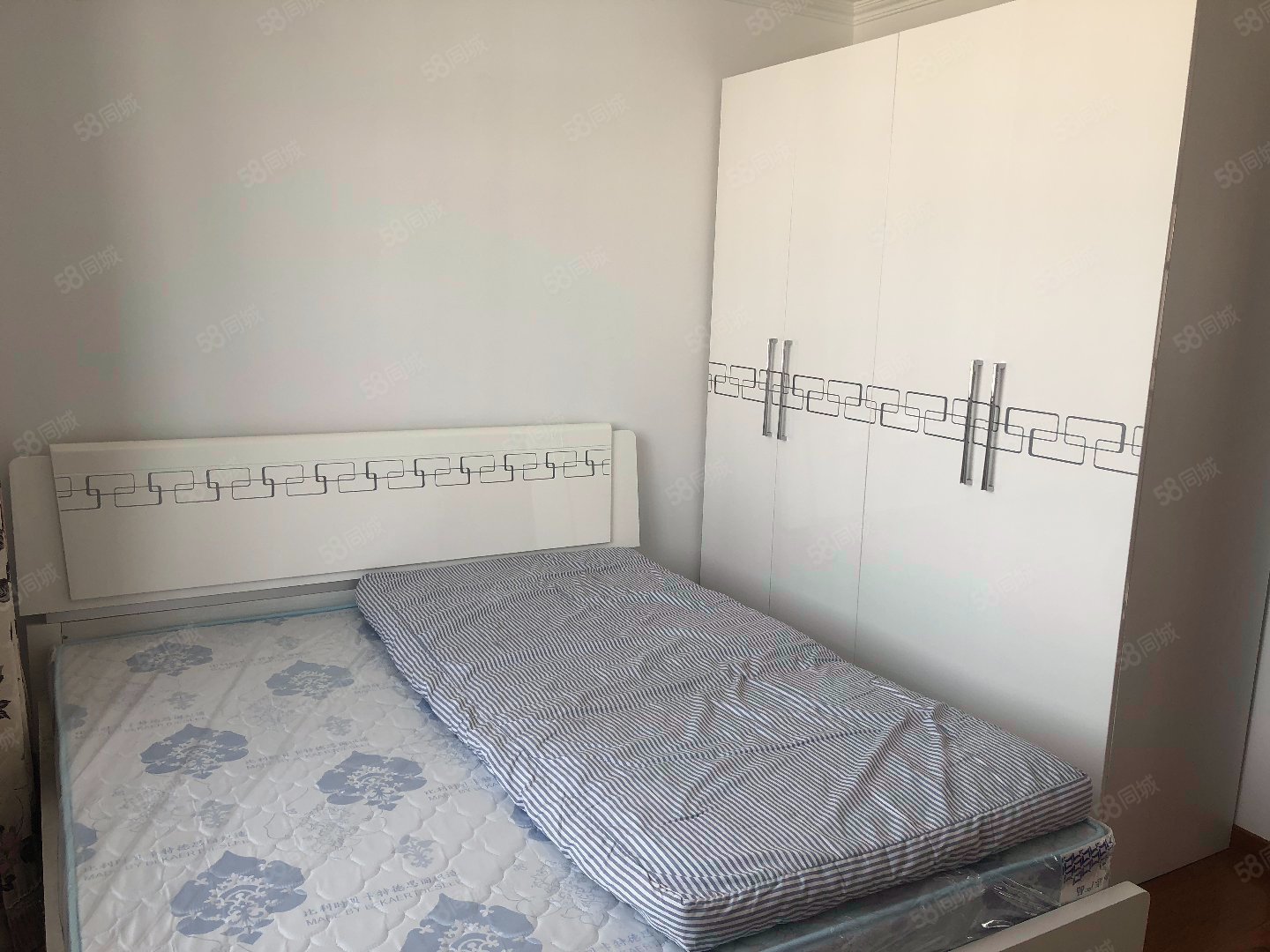 世外桃苑(三期)7室2廳3衛(wèi)366㎡南北400萬