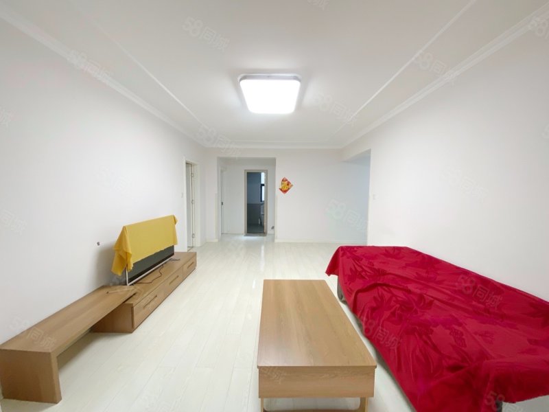 鸿基新城沁园3室2厅2卫121.3㎡南北210万