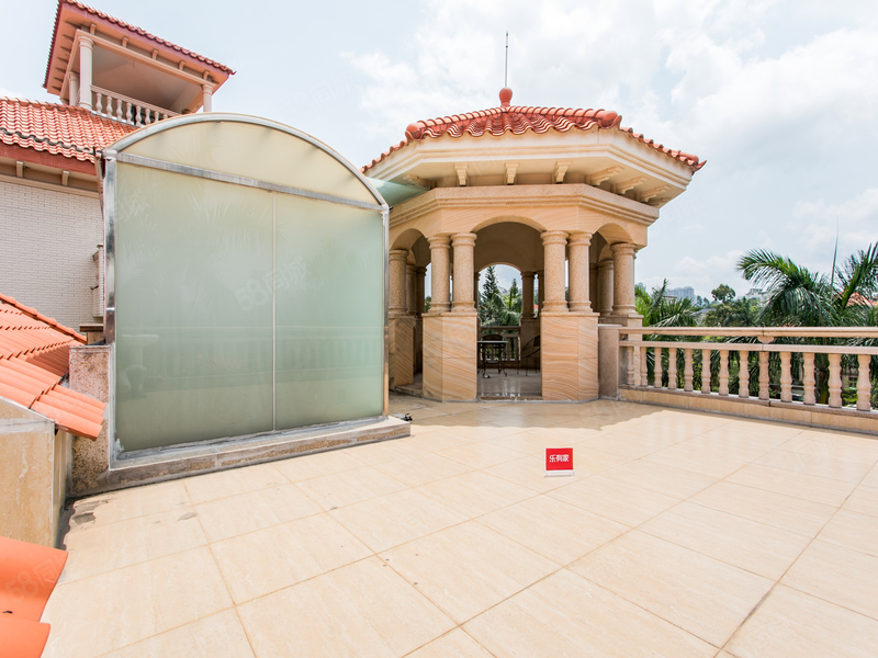 龙华民治 梅花山庄 少量独栋大别墅 业主诚心卖 满五税少