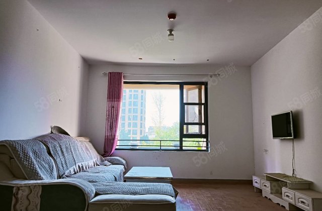 急售 百合新城 四室两卫 四叶草户型 带车位储藏室 免大税