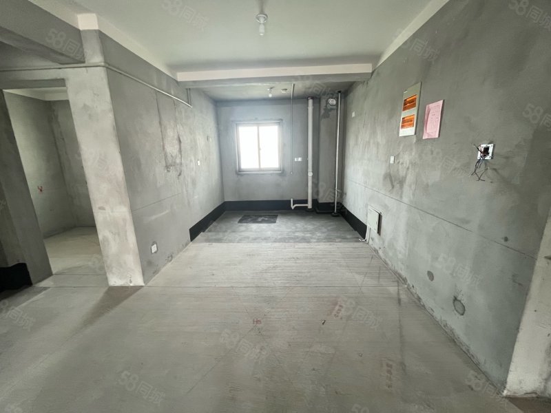 文旅紫薇府3室2厅2卫132.8㎡南北135.8万