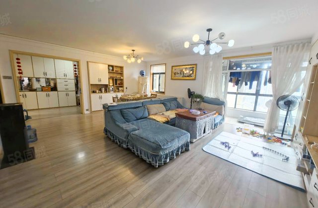 湘麓国际4室2厅155.93㎡135万二手房图片