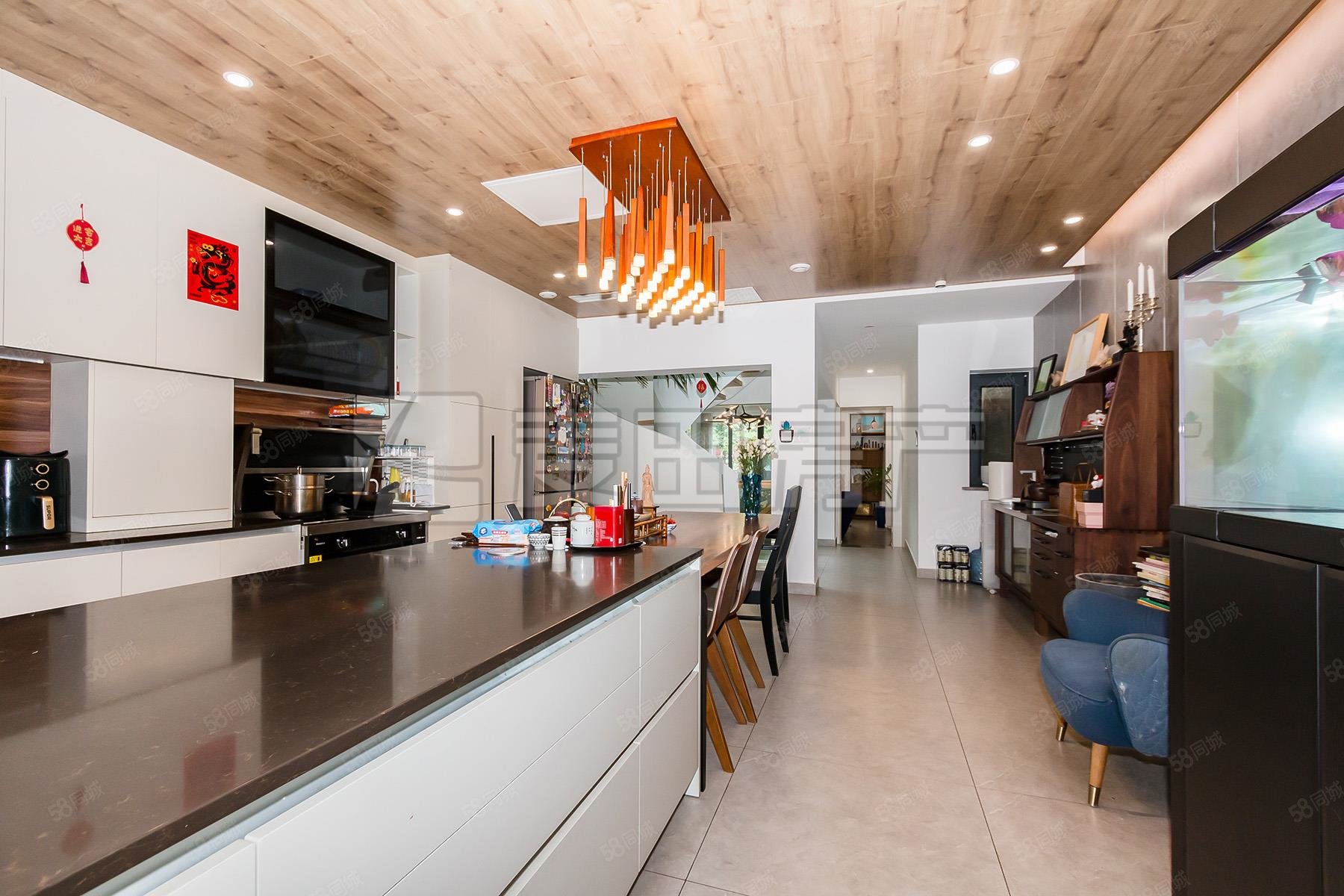 雪梨澳鄉(xiāng)(別墅)3室2廳3衛(wèi)180.34㎡東南1680萬