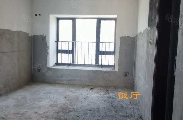 恒大悦珑湾4室2厅140㎡72万二手房图片