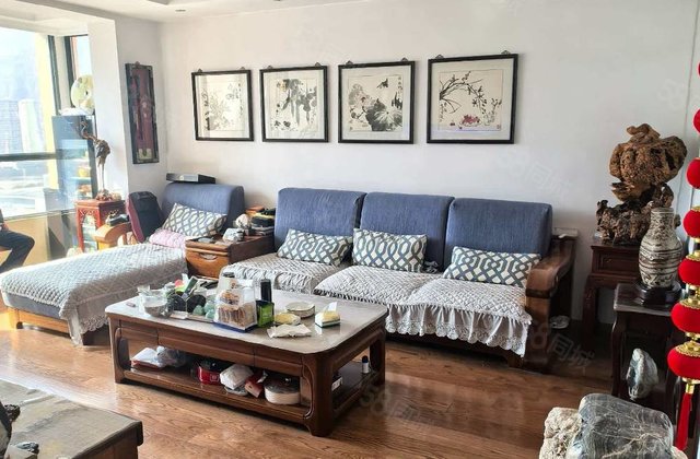 御景花园4室2厅204㎡178万二手房图片