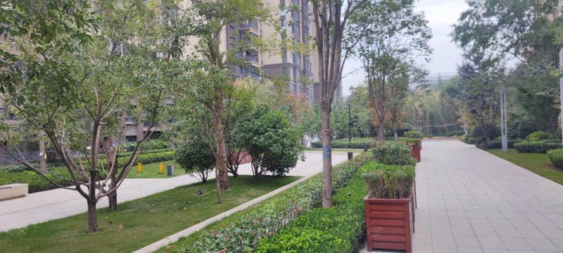 【10图】航天基地,大华一期精装洋房,不临街楼位好,大华锦绣前城(一期