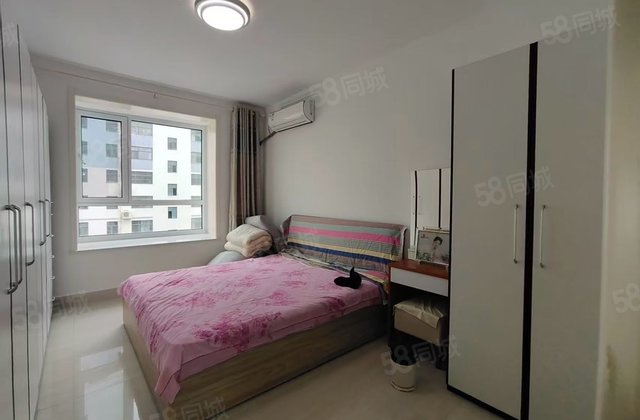 买房如娶妻，双车位精装修好房，送车位，送储藏室，房东直卖。