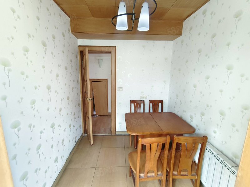 虹美新村2室2厅1卫75㎡南北27.8万