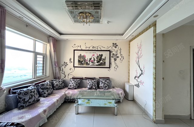 抢抢抢！单价5千多 电梯房精装修两室 拎包入住随时看房