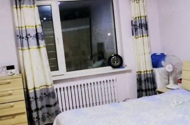 荣耀世纪2室1厅119.86㎡62万二手房图片