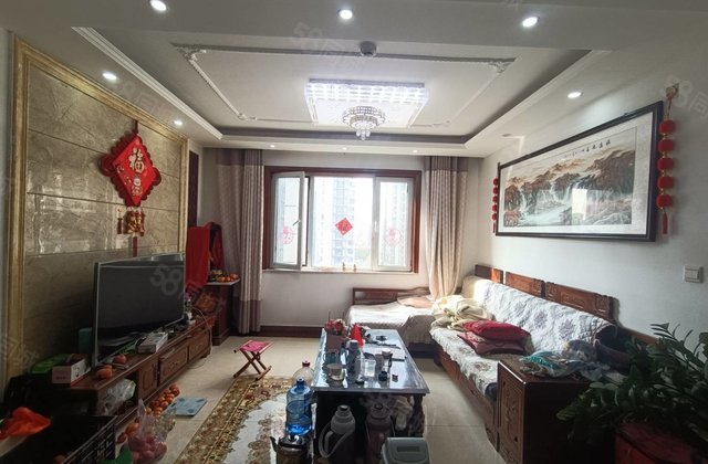 光岳路文轩   实验 三室两卫边户 带50平大车库