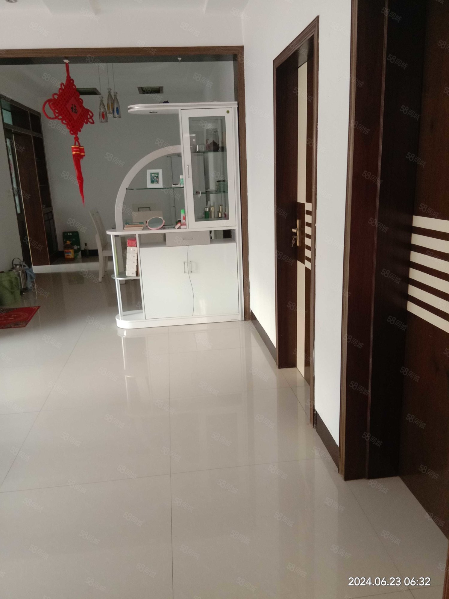 郧阳花园3室2厅1卫123.84㎡南北38万