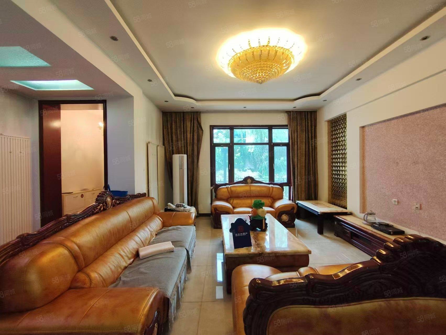 瑞海姆公寓(別墅)6室3廳3衛(wèi)288.93㎡南北750萬