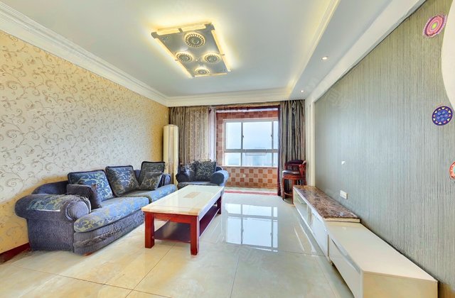 金地翔悦天下3室2厅115㎡174万二手房图片