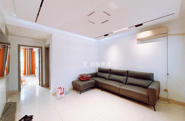 二中附近，37万 带储藏室免大税，精装修，诚心买 急售