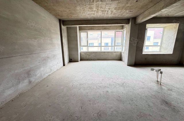 鲁花太阳城东区3室2厅144㎡102万二手房图片