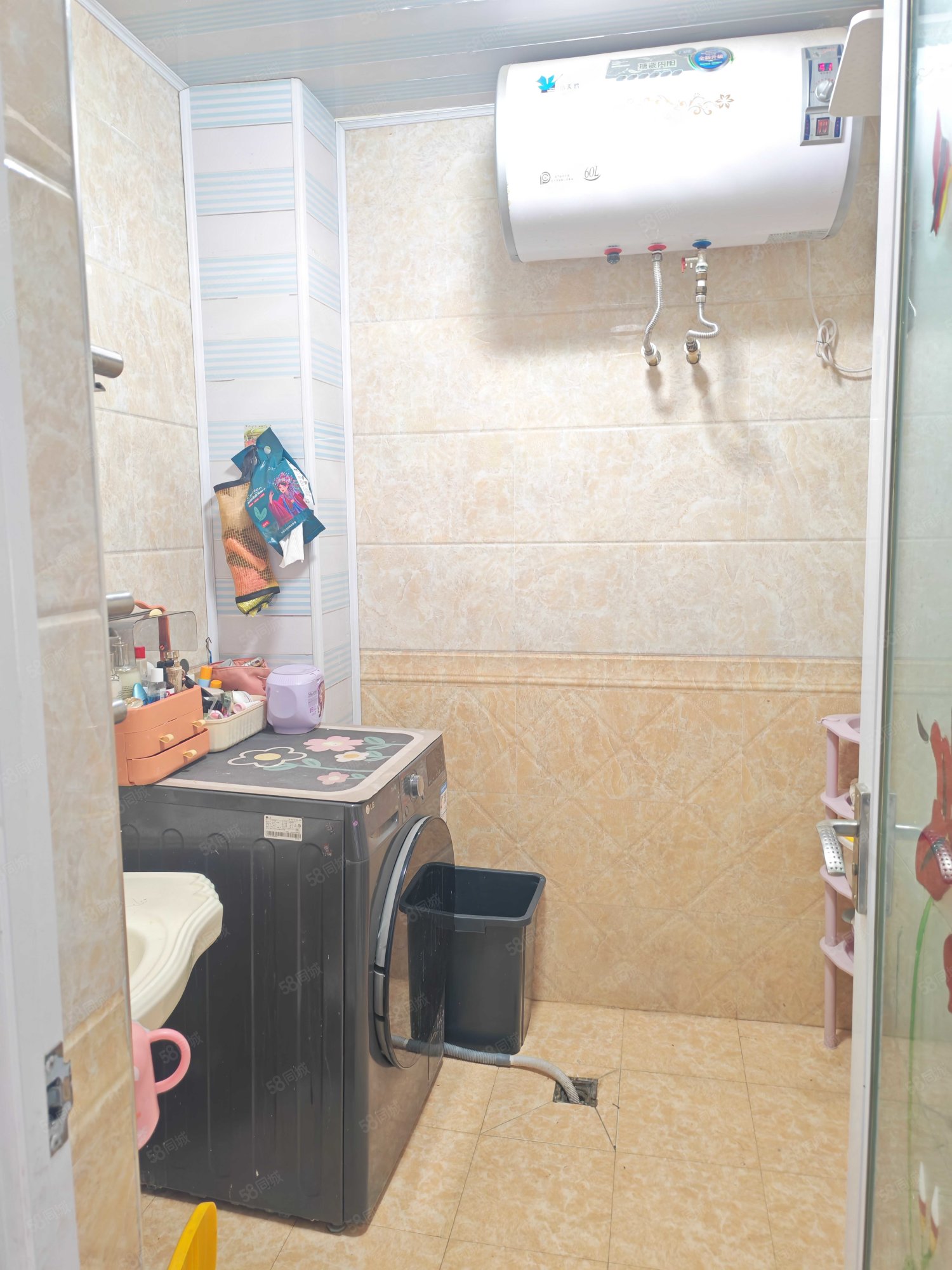 赫力警苑2室2厅2卫103㎡南24万