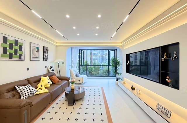 楚天世纪城(东苑)4室2厅138.37㎡86.8万二手房图片