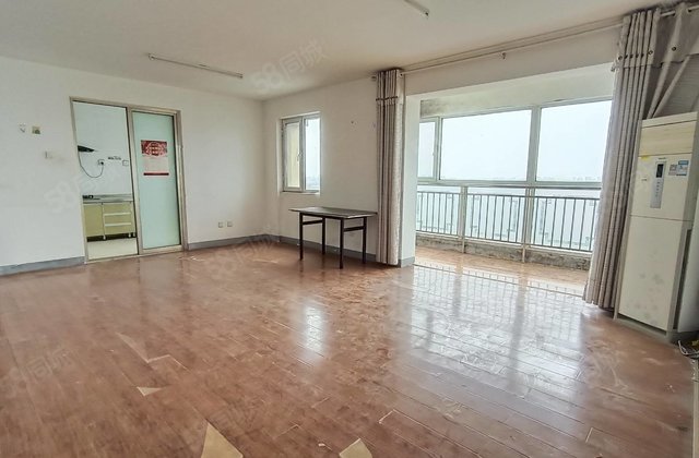 文轩一中外国语龙湾东门三室双卫送车位储藏室