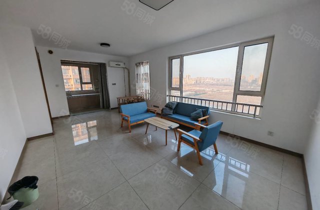 东边户，采光很棒，新一中外国语，婚房  ，急售三居，送储。